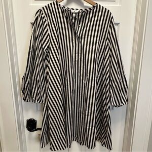 Banana Republic Black and White Striped Dress Medium Tall (C)
